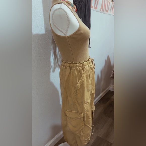 Daily practice for Anthropologie twofer cargo dress - Picture 3 of 9